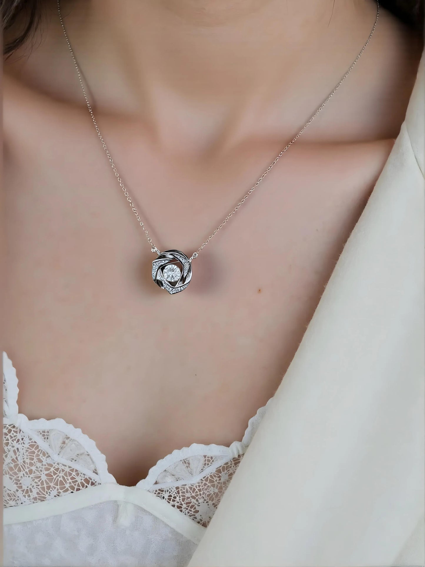 Heart Shaped 1ct Moissanite Diamond Pendant