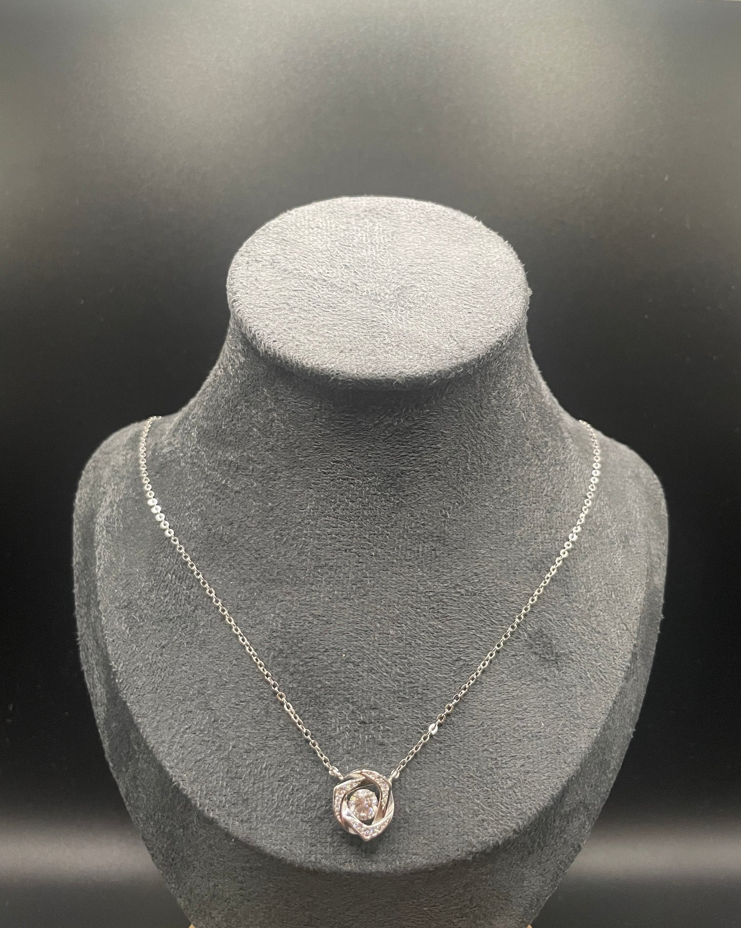 Heart Shaped 1ct Moissanite Diamond Pendant