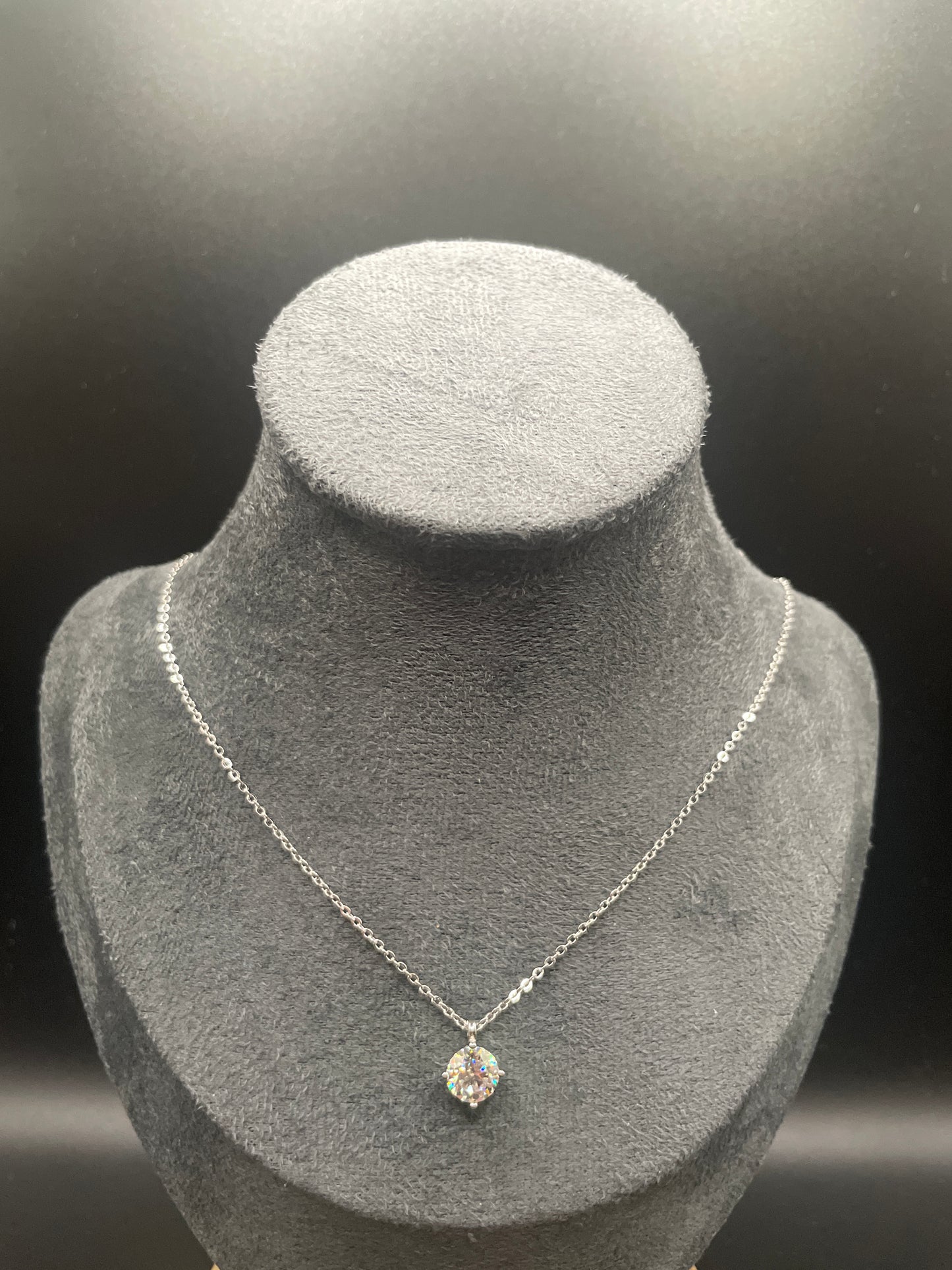 Single 1ct Moissanite Diamond Pendant