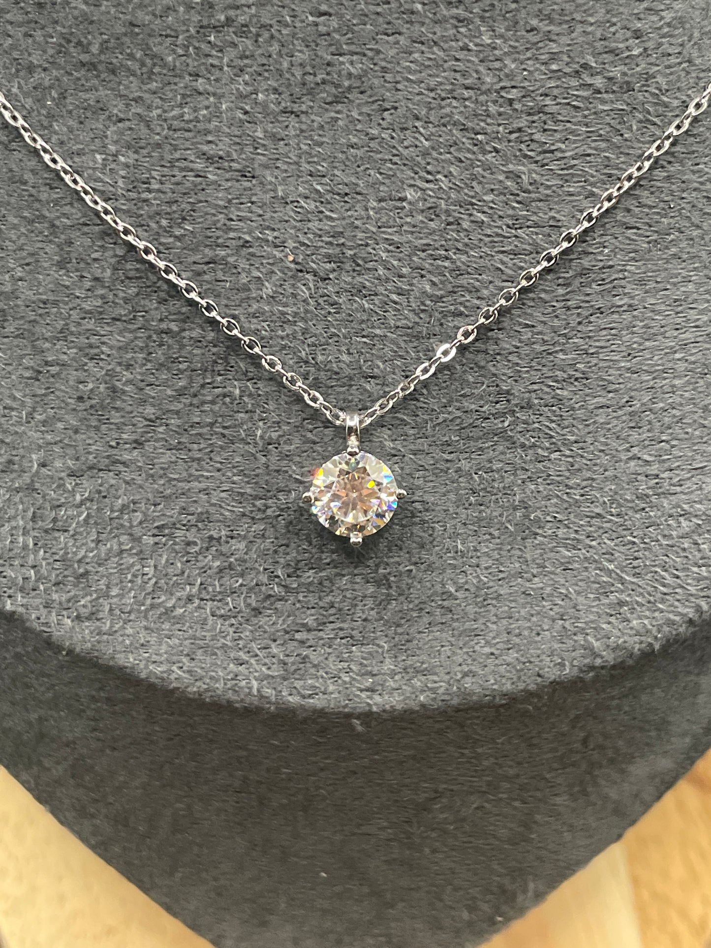 Single 1ct Moissanite Diamond Pendant