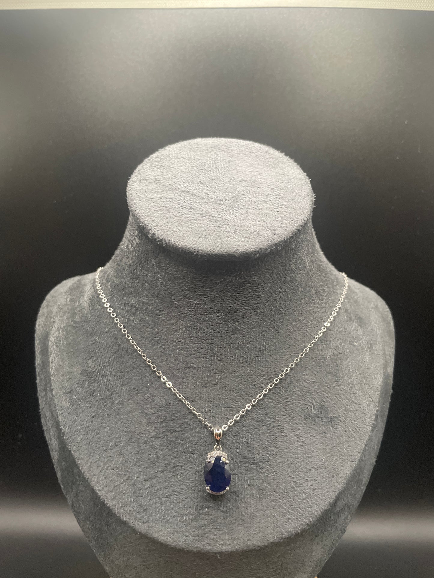 Natural Sapphire Pendant with zirconia