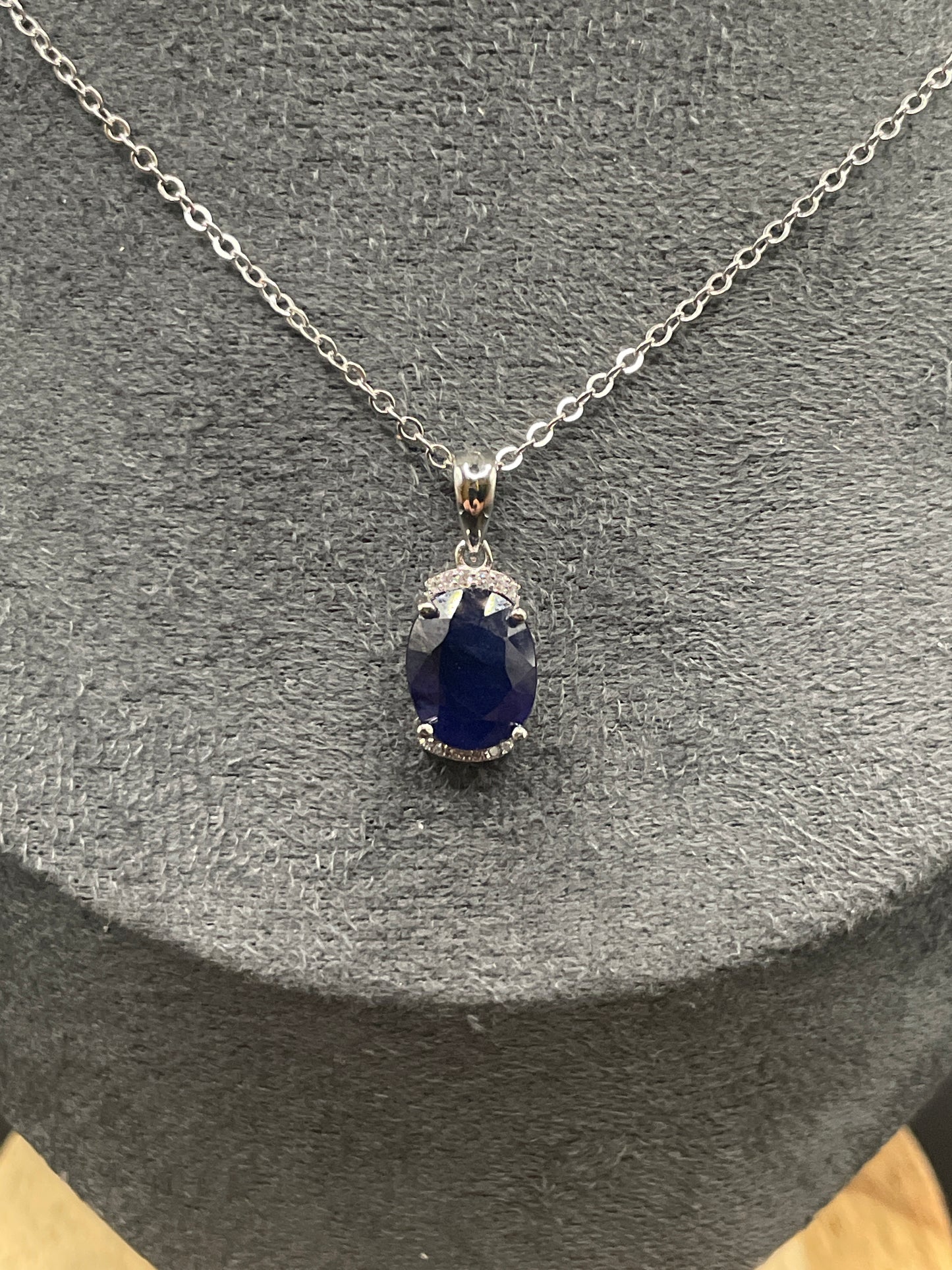 Natural Sapphire Pendant with zirconia