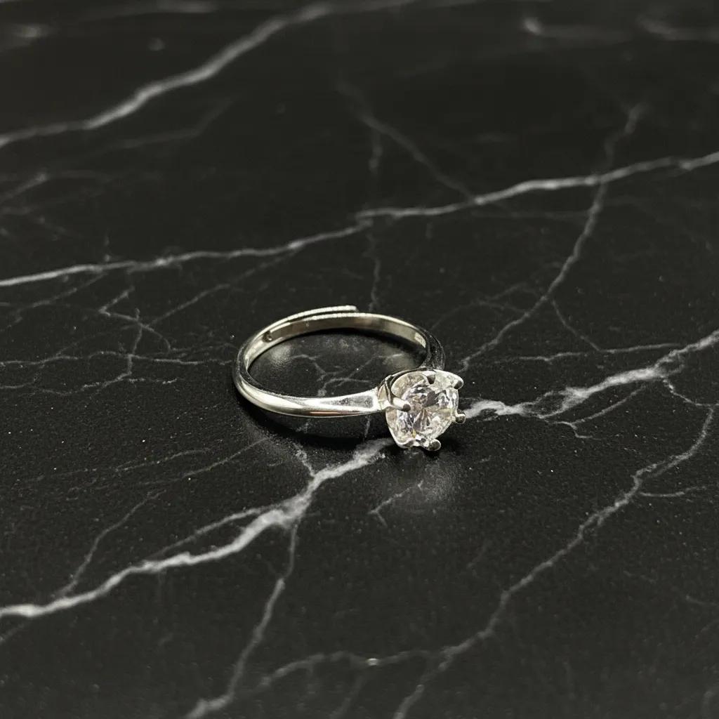 Simple Round Cut Cubic Zirconia Ring, 925 Sterling Silver